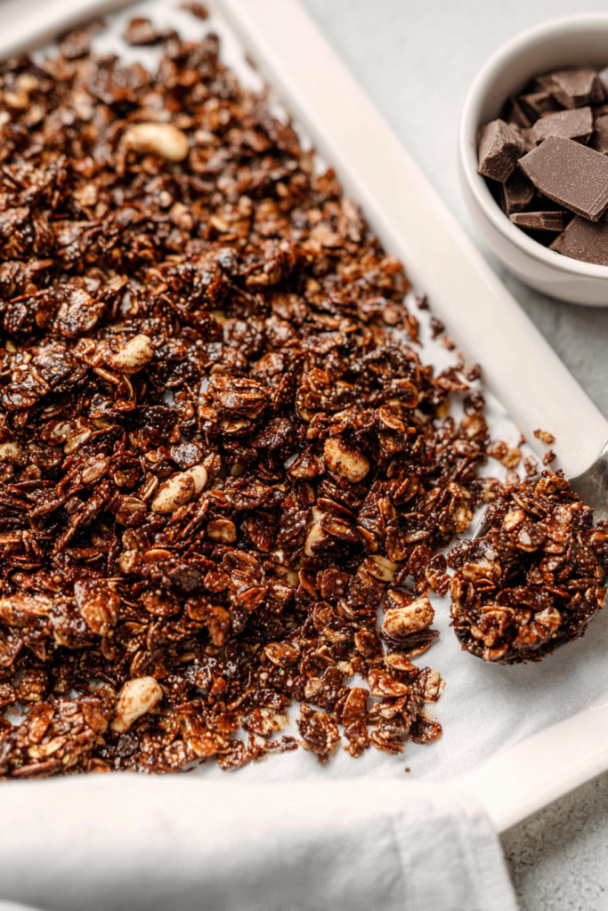 healthy chocolate granola