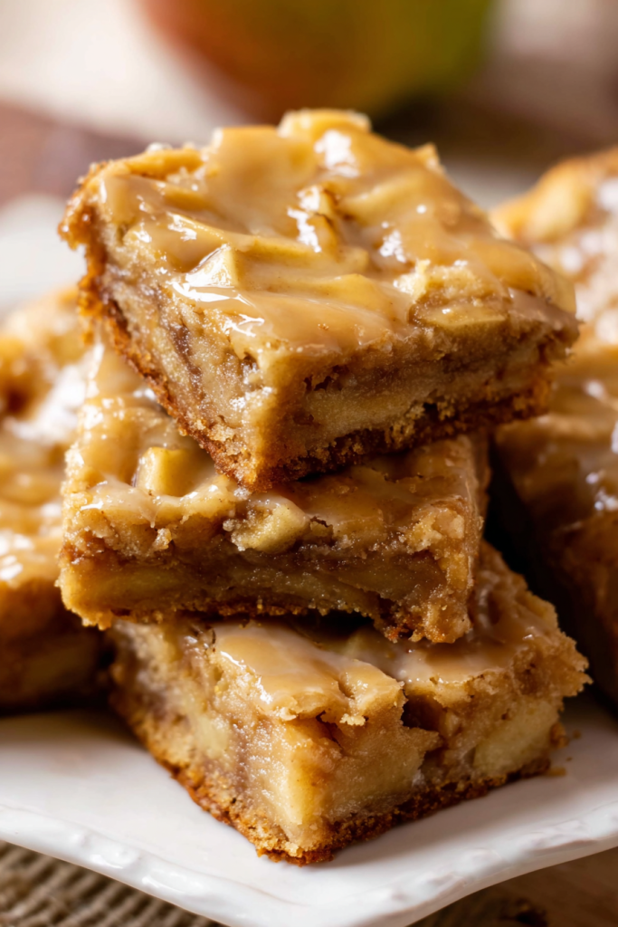 apple cinnamon blondies