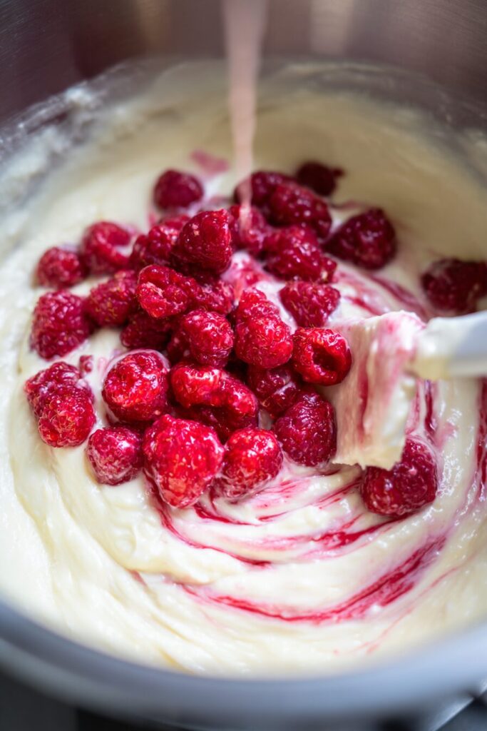no-bake raspberry cheesecake